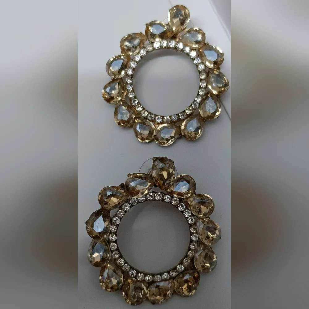 Earrings - Picture 6 of 7